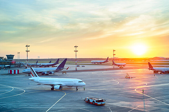 Airport, © joyfull/Shutterstock.com Airport, © joyfull/Shutterstock.com